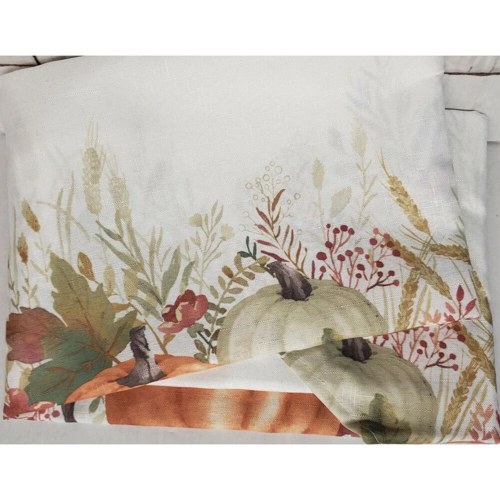 1 Printed Fabric Tablecloth,60